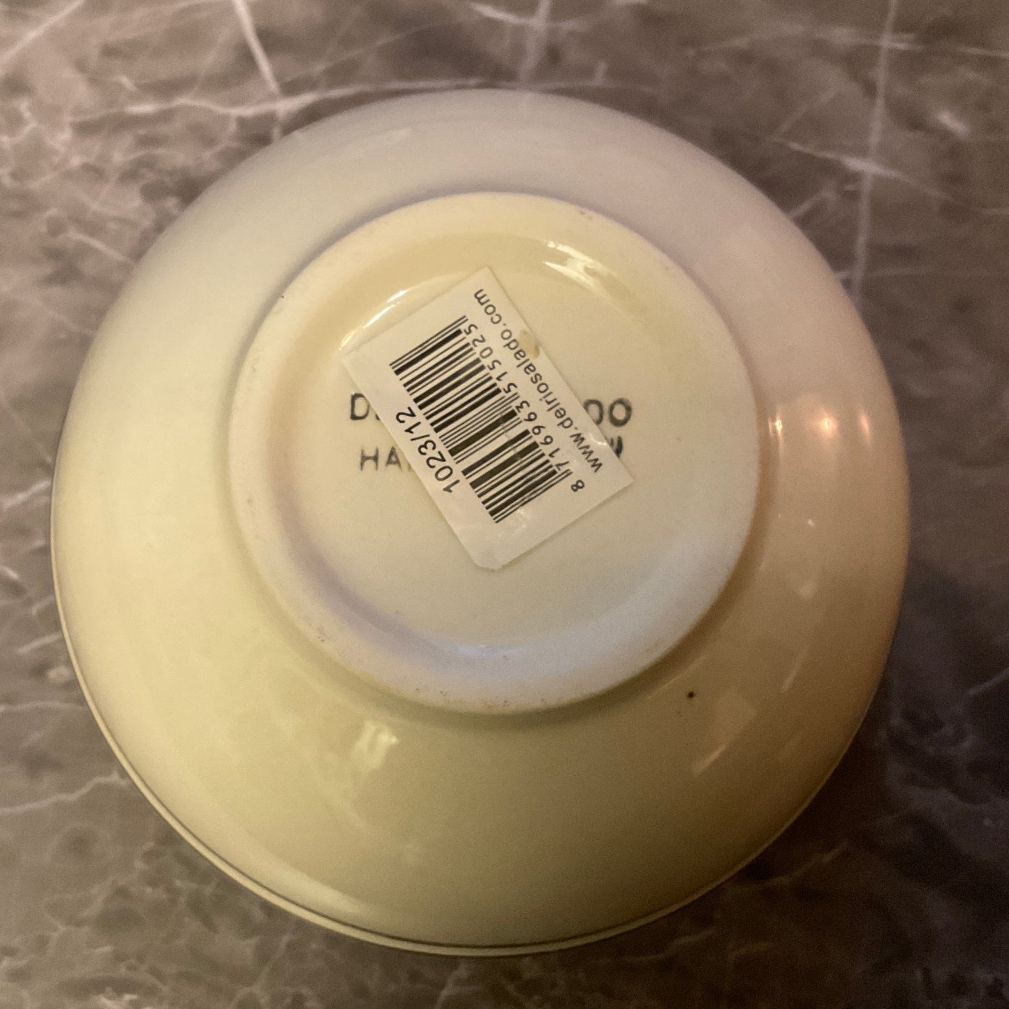 Fin mindre handmålad keramikskål från Spanien