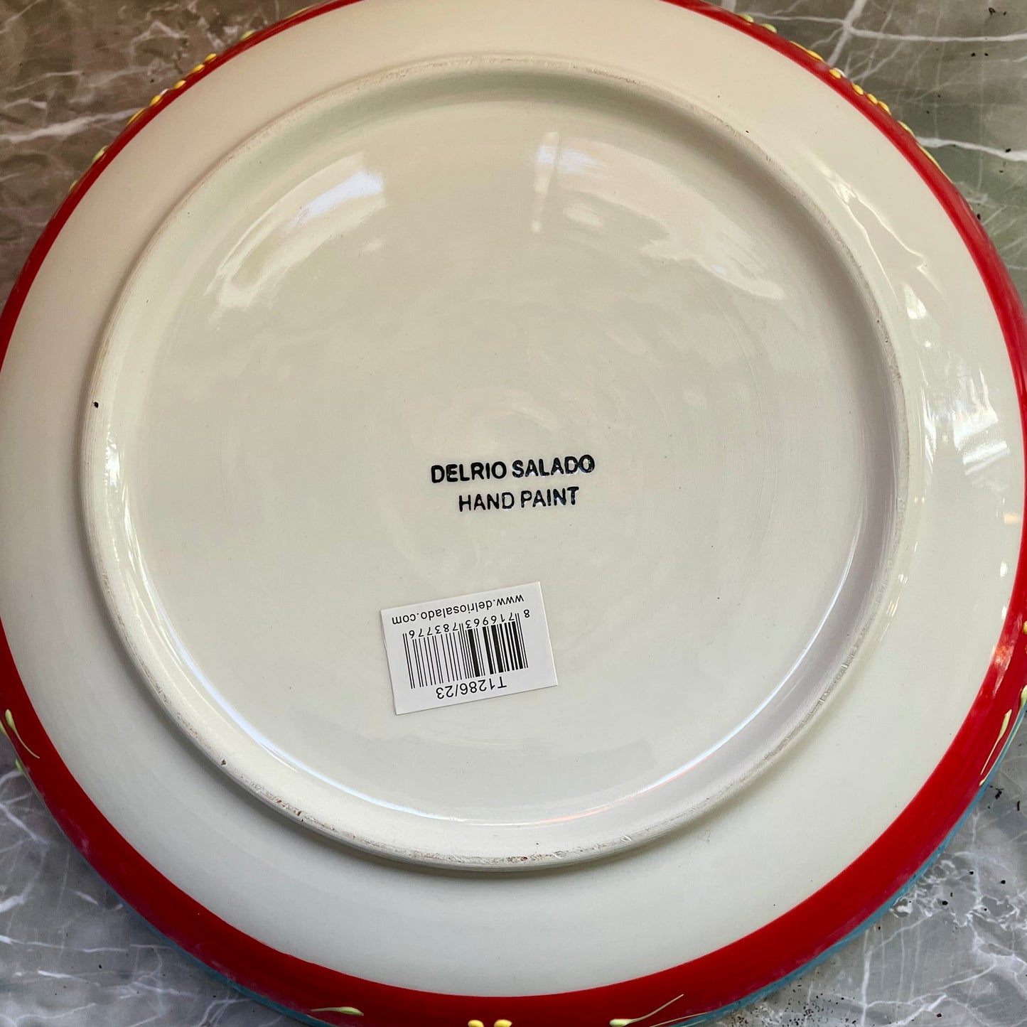 Handmålat keramikfat