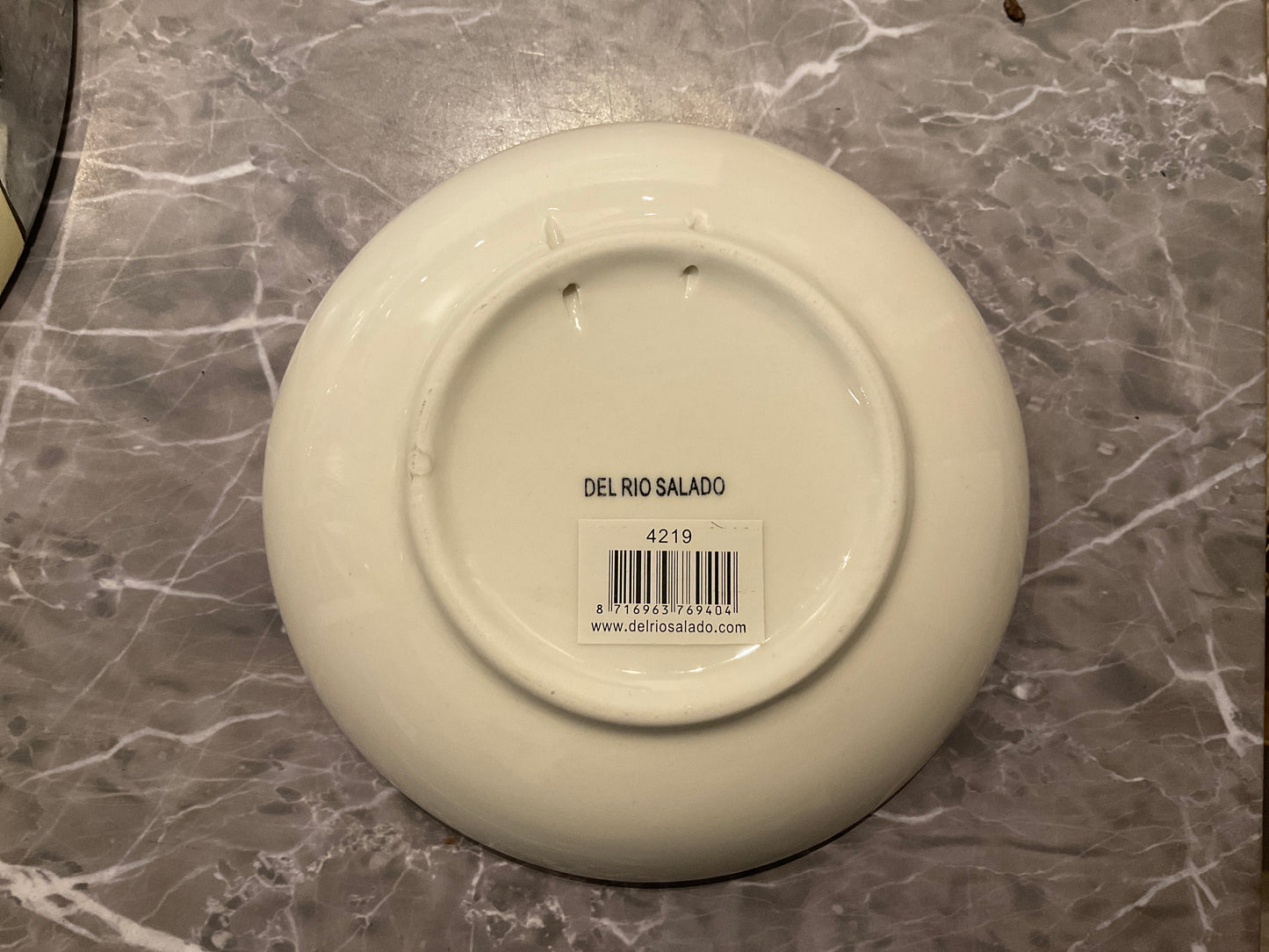 Litet fat / låg skål, perfekt för nötter, såser och röror