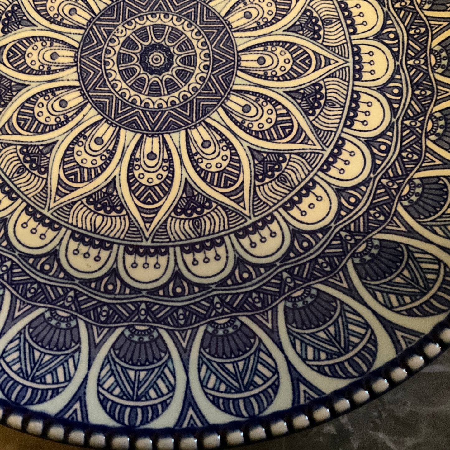 Keramikfat i blått och vitt