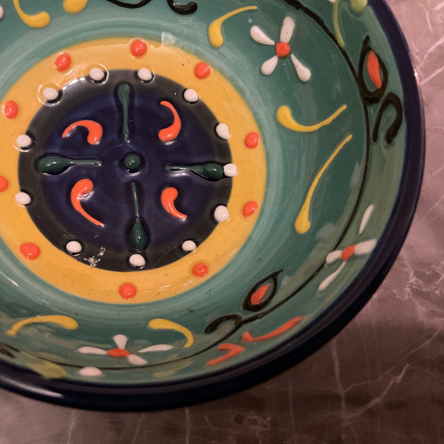 Liten turkos handmålad keramikskål från Spanien